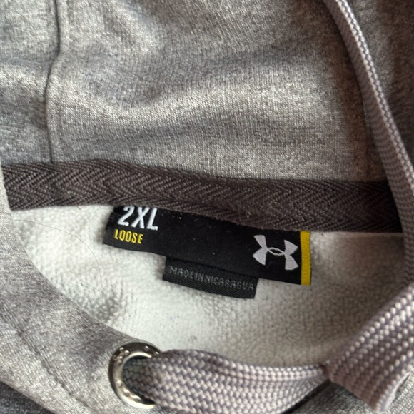 Men’s Under Armour UMASS Basketball Hooded Sweatshirt Size XXL - Picture 4 of 4